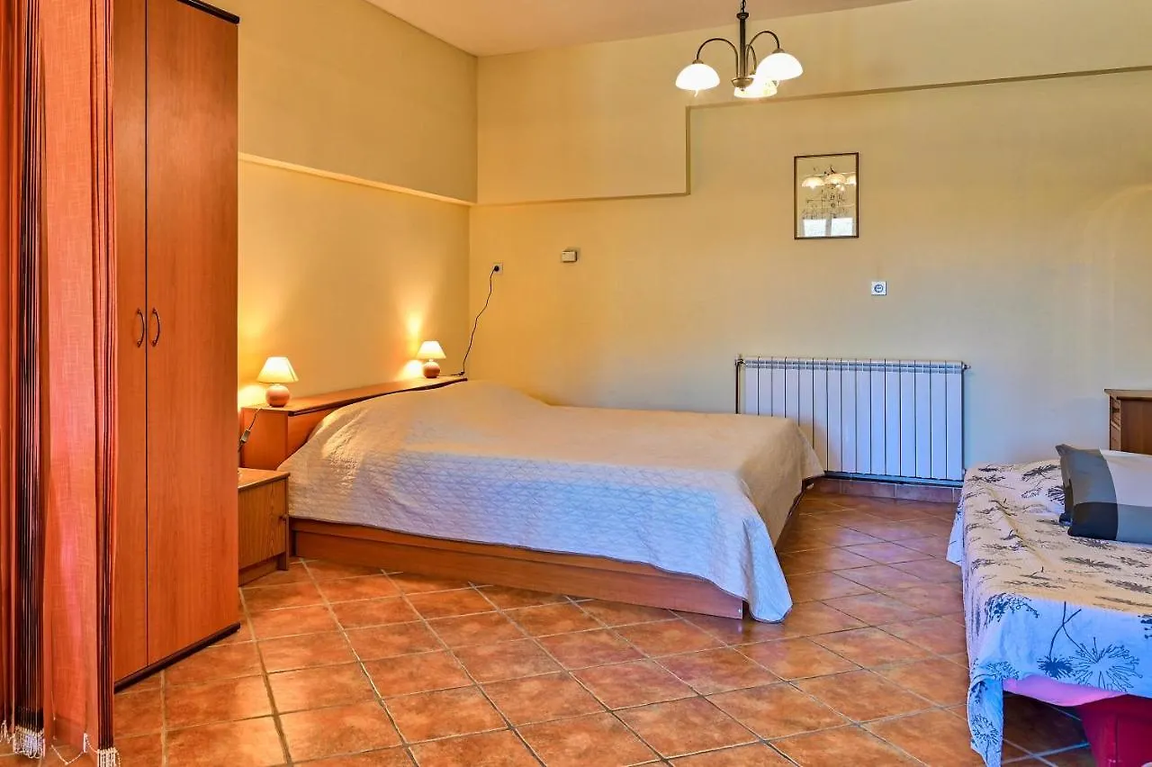 Apartments Marija פולה